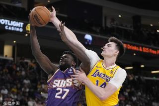 火如荼地进 火如荼地进